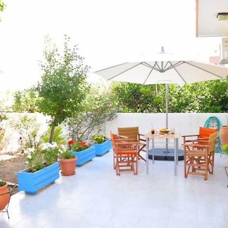 Marble Cool 2-Bedroom Down Town Yard House Kíssamos Extérieur photo