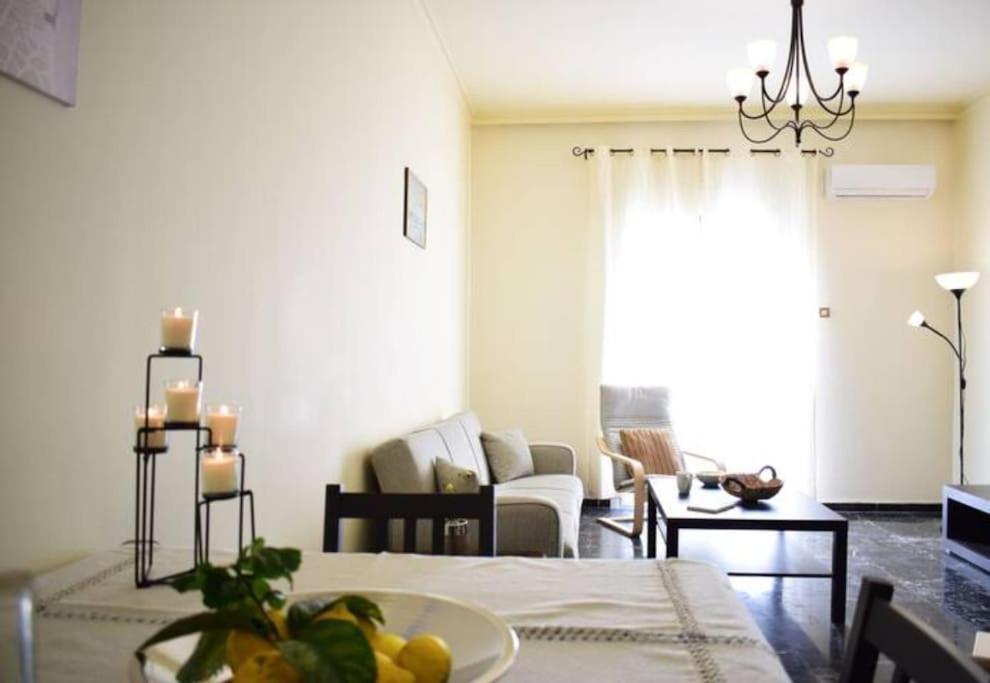 Marble Cool 2-Bedroom Down Town Yard House Kíssamos Extérieur photo