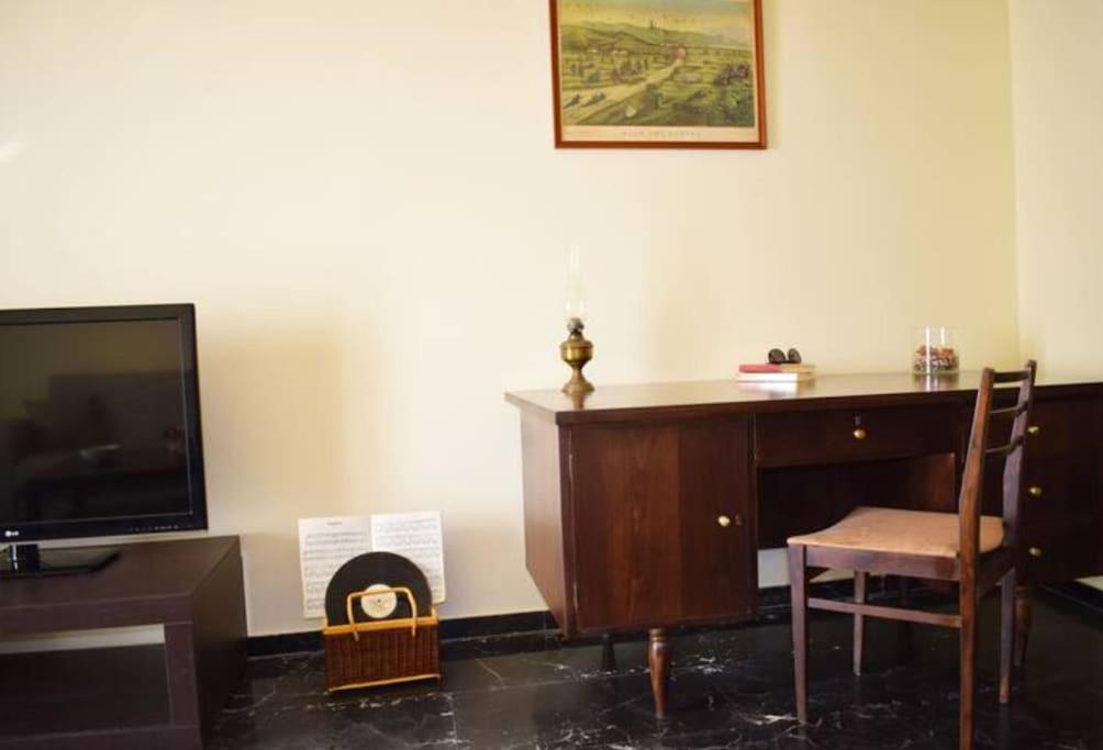 Marble Cool 2-Bedroom Down Town Yard House Kíssamos Extérieur photo